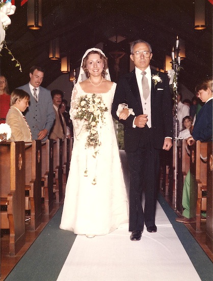 1983HeidiWeddingAisle